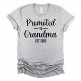 Promoted to Grandma Est 2020 Pregnancy Announcement Shirt for Women