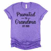 Promoted to Grandma Est 2020 Pregnancy Announcement Shirt for Women